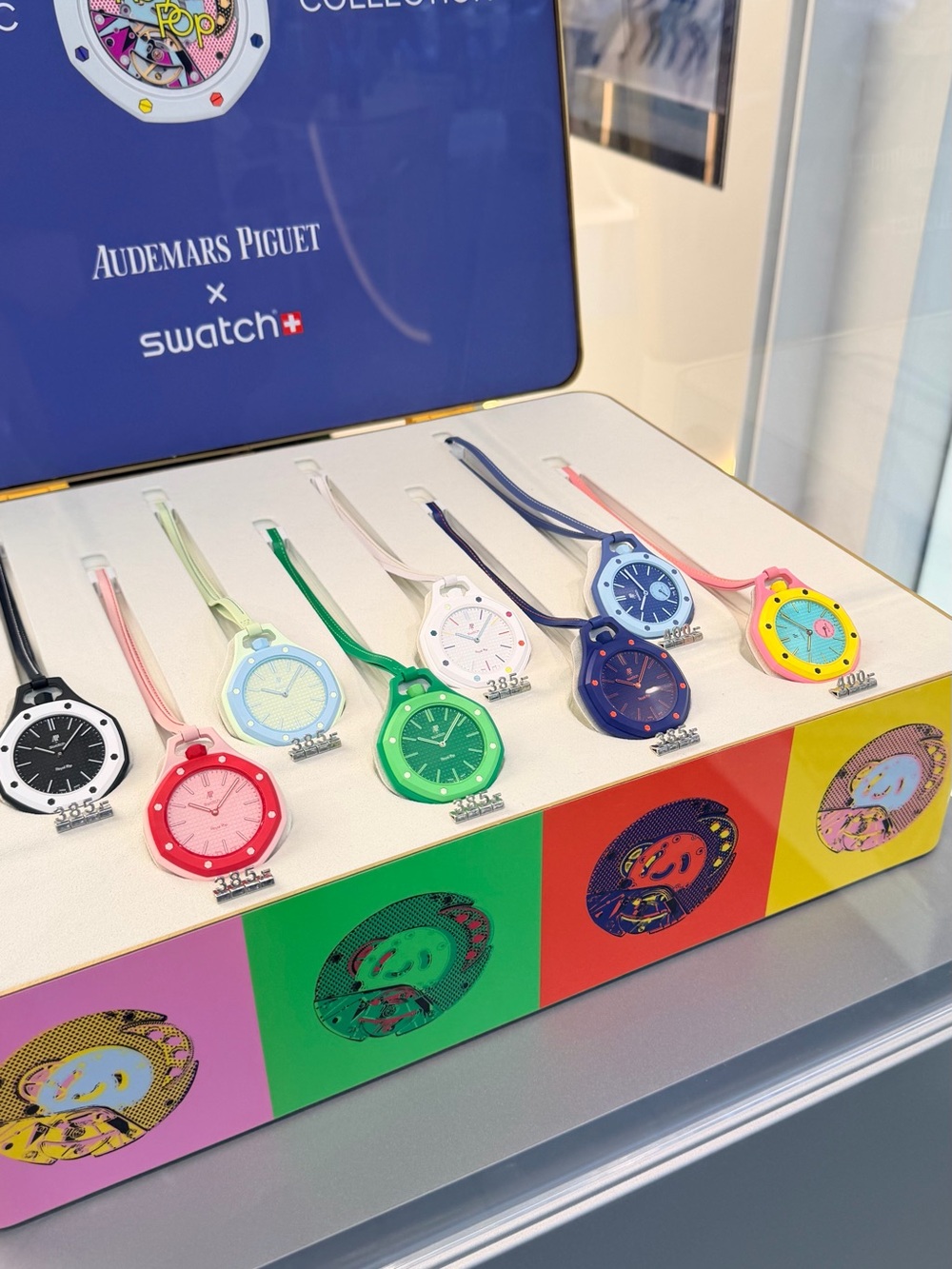 Audemars Piguet x Swatch Royal Pop
Light blue Light Green
In box never worn - Picture 3 of 3